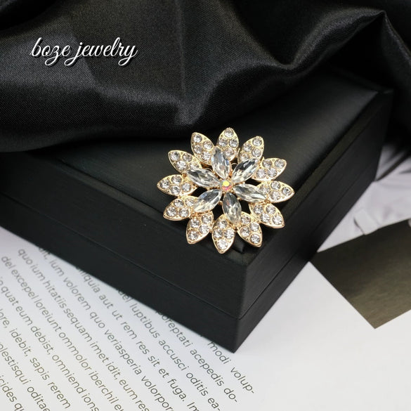 Wholesale Brooch Zinc Alloy Star Light Luxury Style Electroplated For Women And Unisex