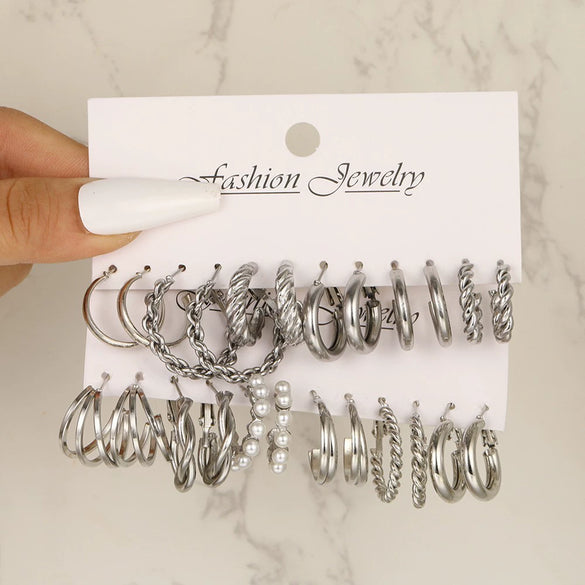 Wholesale Butterfly Love Lock Rose Diamond Pearl Earrings Set Alloy Electroplated With Heart Animal Zodiac Patterns Unisex