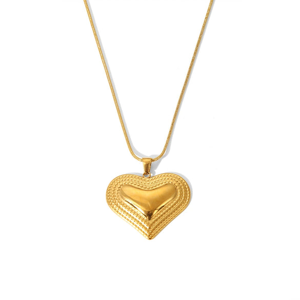 Wholesale Butterfly Love Pendant High Sense Clavicle Chain For Autumn And Winter Sweaters Stainless Steel Jewelry With Electroplating Pvd Furnace Real Gold And Animal Pattern