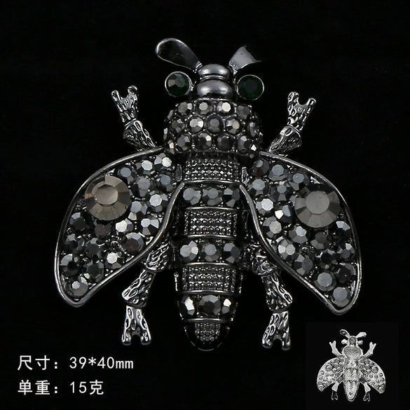 Wholesale Car Air Outlet Accessories Small Animal Bee Pattern Alloy Electroplated Handposted Drill