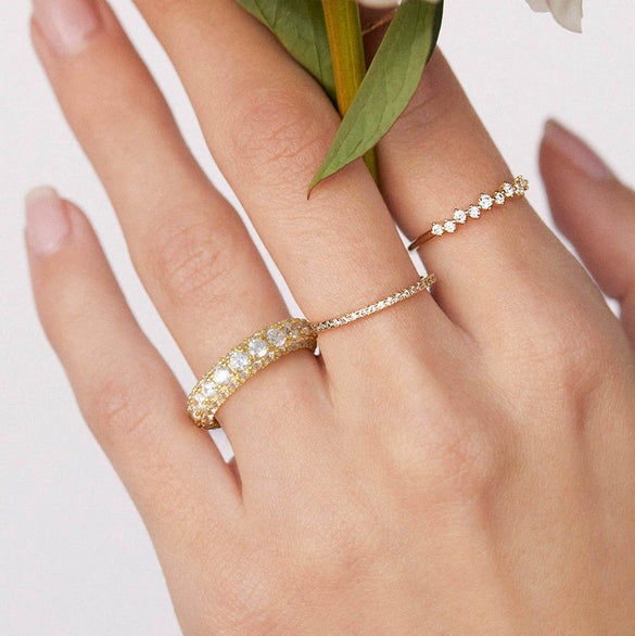 Wholesale Cartoon Style S925 Sterling Silver Square Multidiamond Ring With Electroplating For Couples And Women