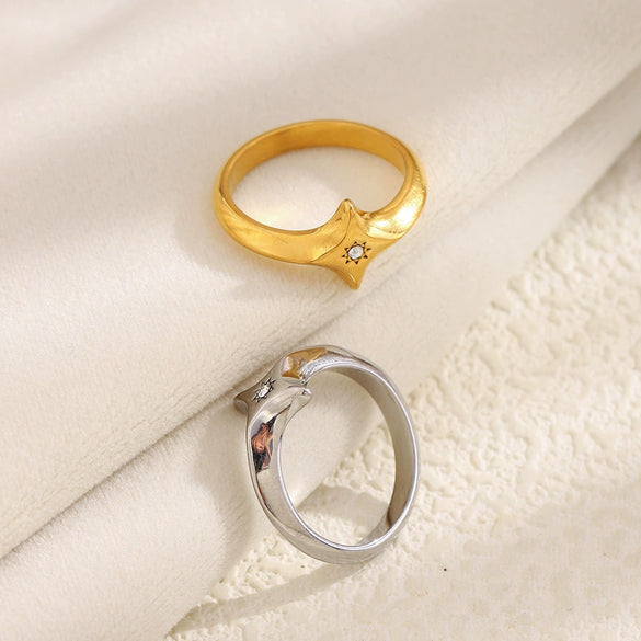 Wholesale Casual Geometric Design Electroplated Stainless Steel Fourpointed Star Ring For Women