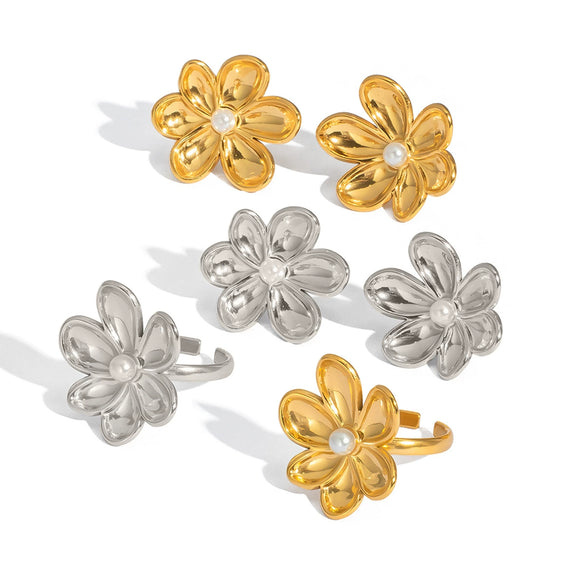 Wholesale Casual Simple Camellia Flower Stud Earrings And Ring Jewelry Set For Women Titanium Steel Hypoallergenic Nonfading Pvd Vacuum Real Gold Electroplating