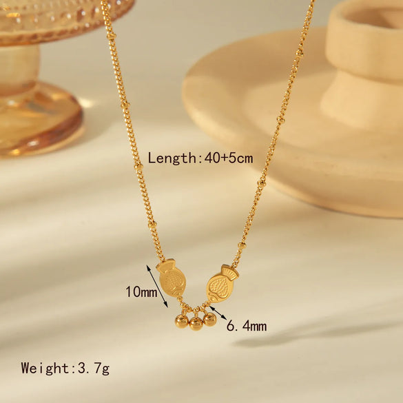 Wholesale Casual Vintage Style Heart Shape Petal Fish 304 Stainless Steel Copper 18K Gold Plated Pendant Necklace
