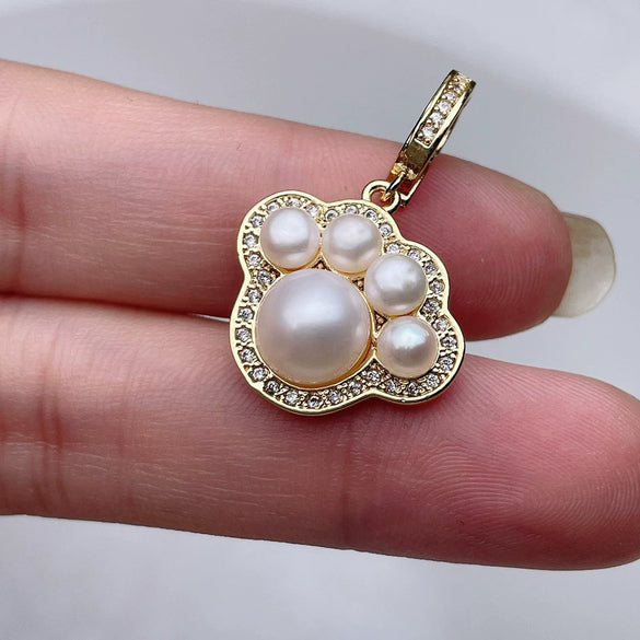 Wholesale Cat Claw Zircon Pendant Freshwater Pearl Sweater Chain For College Students Copper Alloy And Pearl Material
