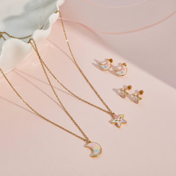 Wholesale Children's And Girls' Stainless Steel And Titanium Steel Jewelry Set With Heart Drop Bell Geometric Patterns Electroplated