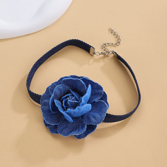 Wholesale Choker Necklace Retro Rose Flower Style Alloy Pendant Flannel Chain Cloth Material