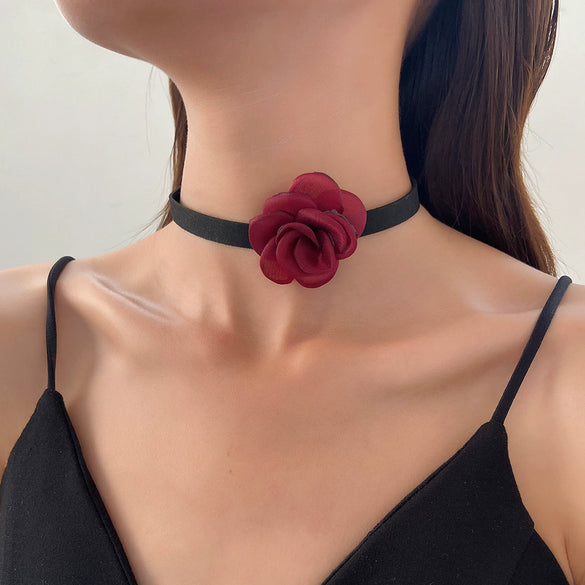 Wholesale Choker Necklace Retro Rose Flower Style Alloy Pendant Flannel Chain Cloth Material