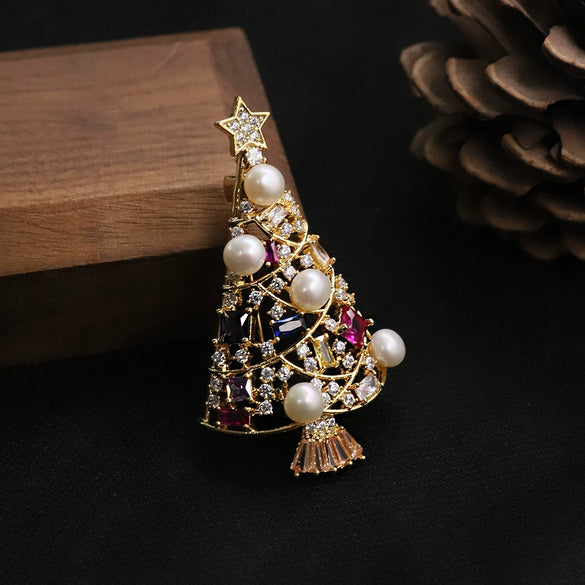 Wholesale Christmas Tree Style Highend Brooch With Natural Pearls And Zircon Electroplated
