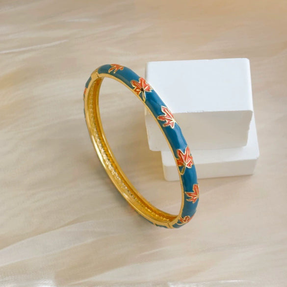 Wholesale Cloisonné Maple Leaf Bracelets Plated Fashion Jewelry With Retro Botanical Design For Adults