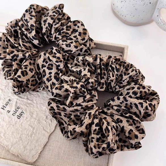 Wholesale Cloth Handmade Leopard Print Intestine Hair Band For Women Highend Fashion Hair Accessories