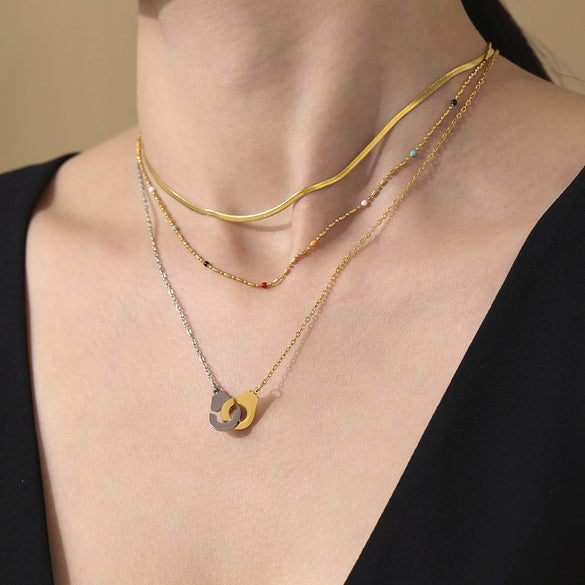 Wholesale Colorblocked Handcuff Geometric Titanium Steel Necklace With 18K Gold Electroplating