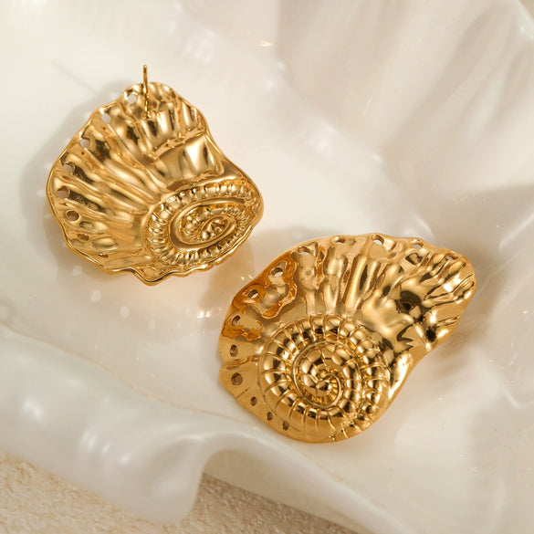 Wholesale Conch Stainless Steel Earrings With Geometric Design And Electroplating Fashion Style
