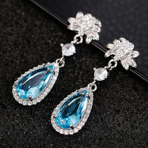 Wholesale Copper Drop Pear Shaped Flower Simulation Diamond Earrings