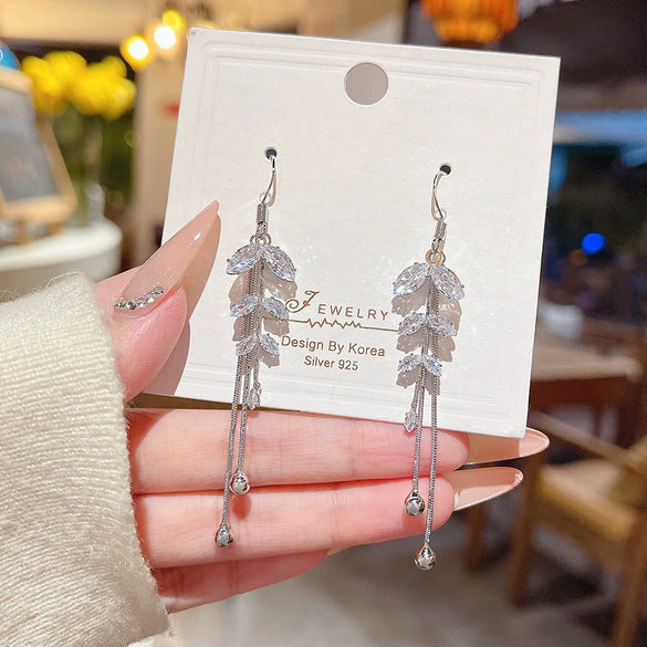 Wholesale Copper Earrings With Zirconia And Flower Pattern Long Tassel Design For Women
