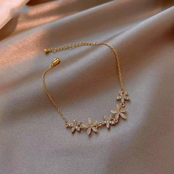 Wholesale Copper Electroplated Flower Pattern Bracelet For Women