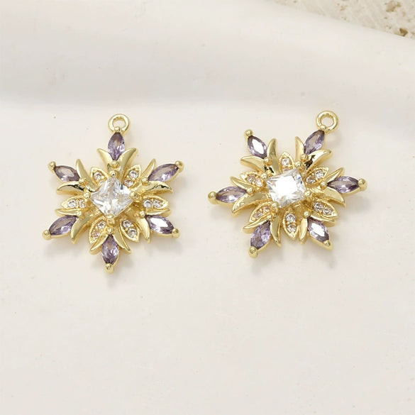 Wholesale Copper Electroplated Gold Christmas Geometric Snowflake Zirconium Pendant Jewelry Accessories