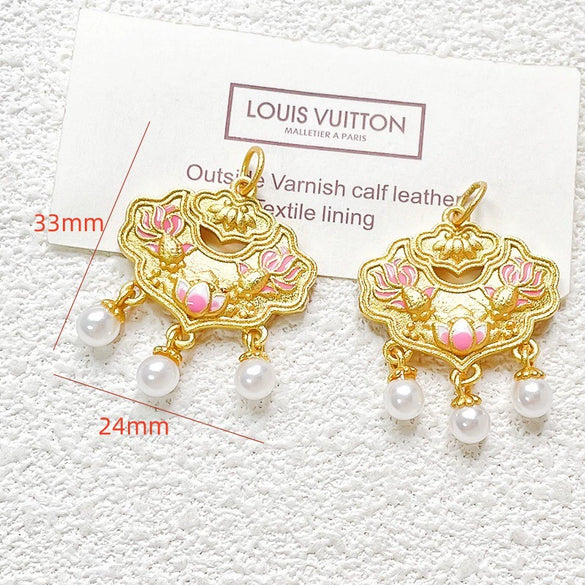 Wholesale Copper Enamel Gold Gilt Pendant With Butterfly Fox And Lotus Pattern For Diy Rope Bracelet Accessories Electroplating Process