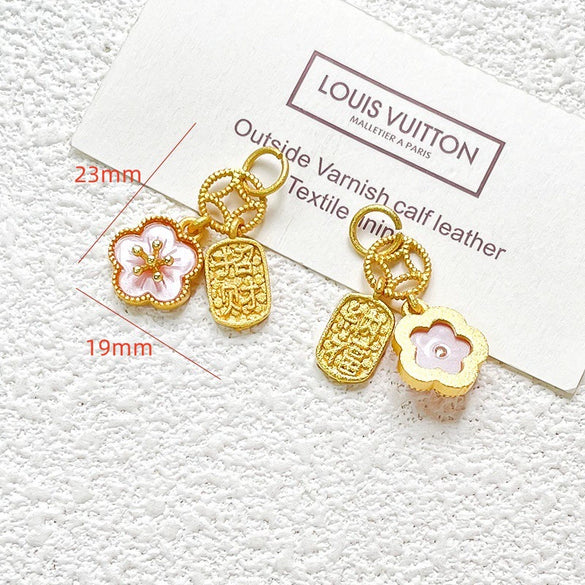 Wholesale Copper Enamel Gold Gilt Pendant With Butterfly Fox And Lotus Pattern For Diy Rope Bracelet Accessories Electroplating Process