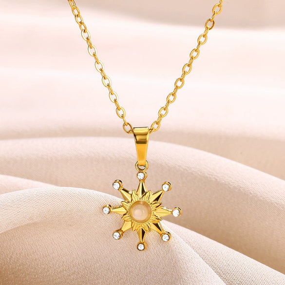 Wholesale Copper Evil Eye Necklace Pendant For Women With Geometric Style And Electroplating Treatment And Ochain