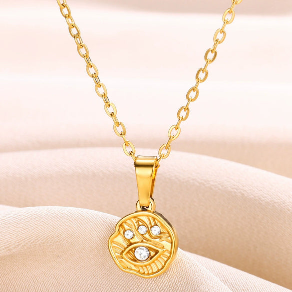 Wholesale Copper Evil Eye Necklace Pendant For Women With Geometric Style And Electroplating Treatment And Ochain