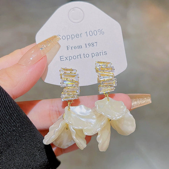 Wholesale Copper Flower Inlaid Zircon Women's Earrings