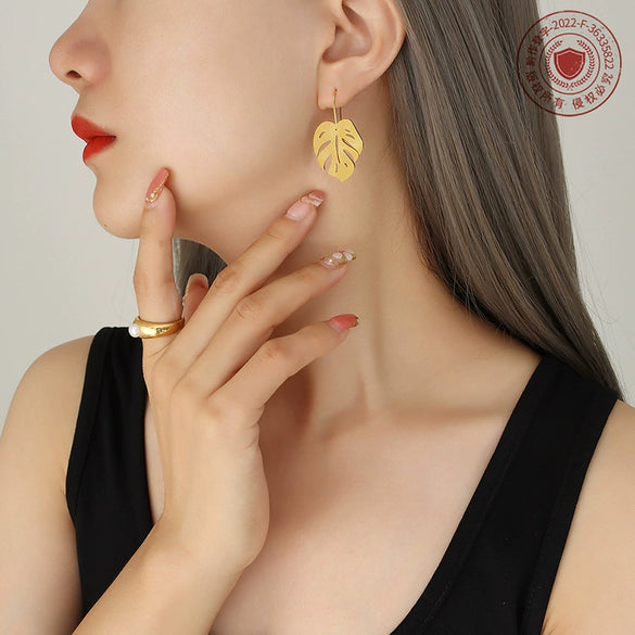 Wholesale Copper Frosted Leaf Earrings Electroplated For Women Fashion Personality Simple Style