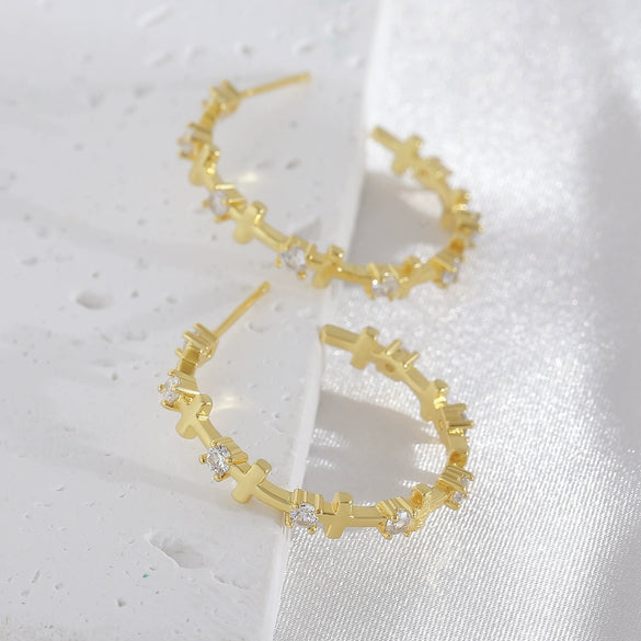 Wholesale Copper Geometric Cshaped Simple Hoop Earrings With Electroplating