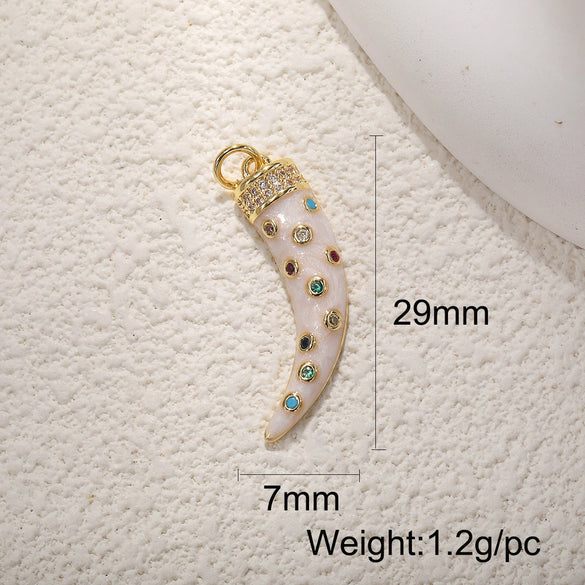 Wholesale Copper Geometric Heartshaped Star Jewelry Pendant With Electroplating