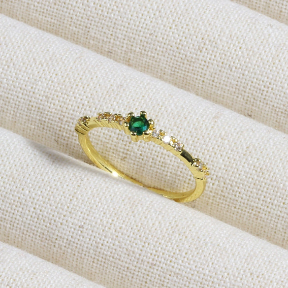 Wholesale Copper Geometric Micropaved Light Luxury Emerald Inlaid Ring For Women