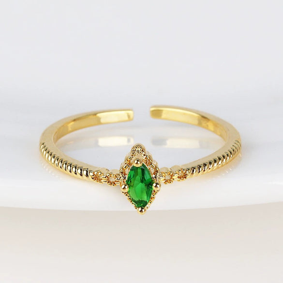 Wholesale Copper Geometric Micropaved Light Luxury Emerald Inlaid Ring For Women