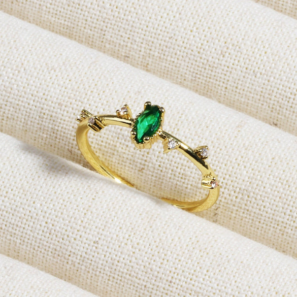 Wholesale Copper Geometric Micropaved Light Luxury Emerald Inlaid Ring For Women