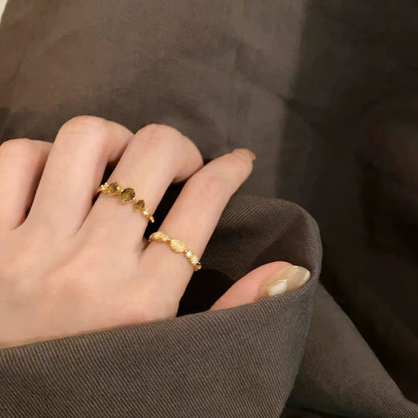 Wholesale Copper Geometric Retro Simple Light Luxury Women's Ring With Electroplating