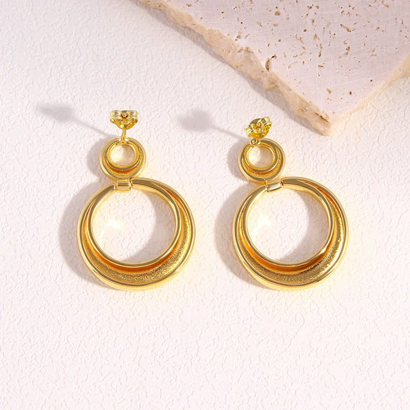 Wholesale Copper Geometric Simple Distinctive Retro Circle Ear Studs For Women With Electroplating
