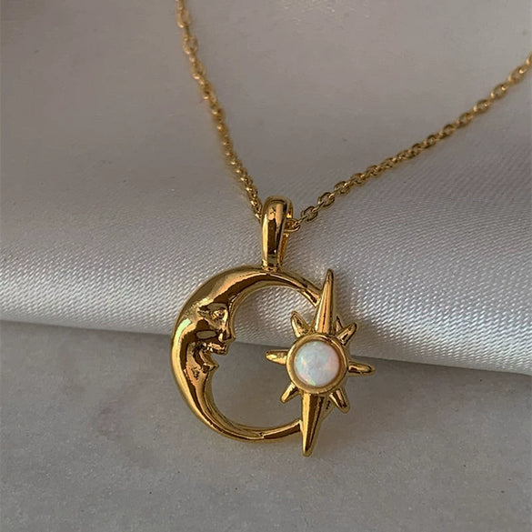 Wholesale Copper Geometric Stereo Hollow Star Moon Pendant Necklace With Ochain