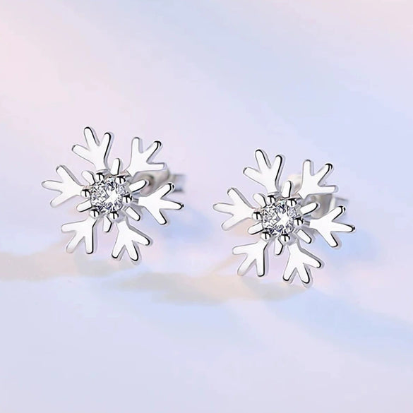 Wholesale Copper Geometric Sweet Style Snowflake Earrings Inlaid With Zirconia For Women