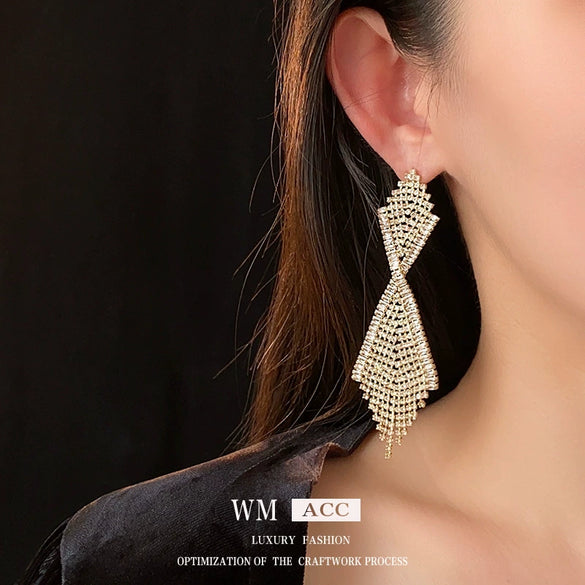 Wholesale Copper Geometric Tassel Earrings With Diamond Embedded And Electroplating Treatment For Women