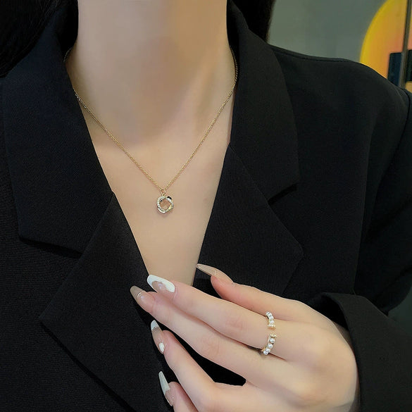 Wholesale Copper Geometric Winding Diamond Pendant Electroplated Titanium Steel Women's Clavicle Chain Necklace
