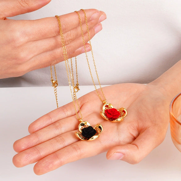 Wholesale Copper Goldplated Flowershaped Pendant Women's Retro Long O Word Chain Necklace For Autumn And Winter Accessories