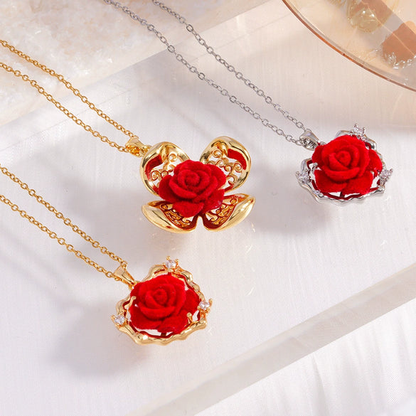 Wholesale Copper Goldplated Flowershaped Pendant Women's Retro Long O Word Chain Necklace For Autumn And Winter Accessories