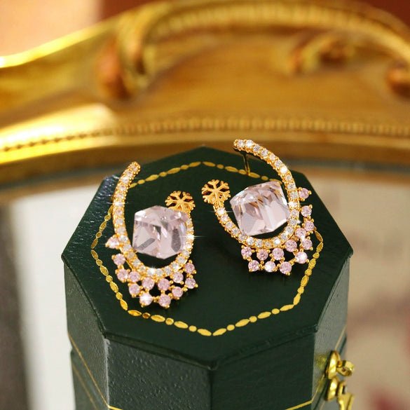 Wholesale Copper Heart Geometric Fashion Earrings With Electroplating For Women