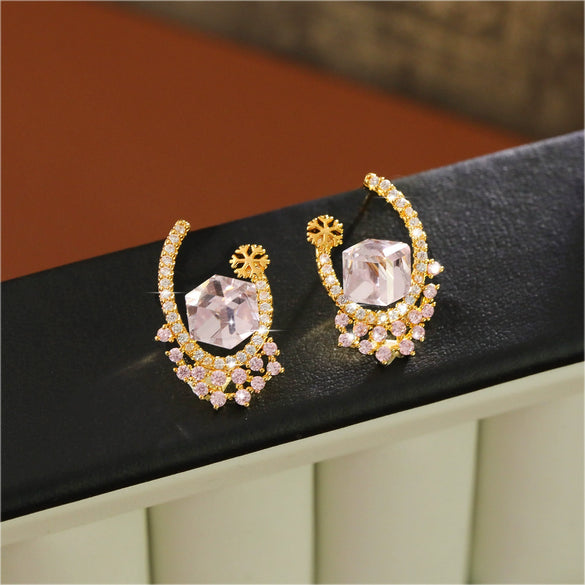 Wholesale Copper Heart Geometric Fashion Earrings With Electroplating For Women