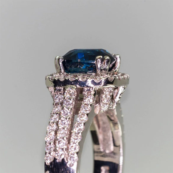 Wholesale Copper Inlaid Blue Zircon Geometric Ring For Women