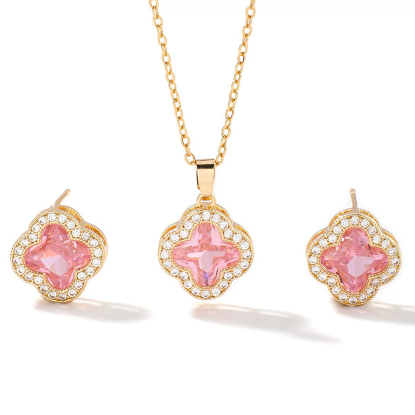 Wholesale Copper Inlaid Zircon Natural Plants And Flowers Style Fourleaf Clover Earrings And Necklace Twopiece Jewelry Set