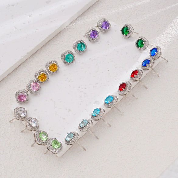 Wholesale Copper Inlaid Zircon Simple Style Square Perfume Bottle Pendant Necklace For Women With Electroplating
