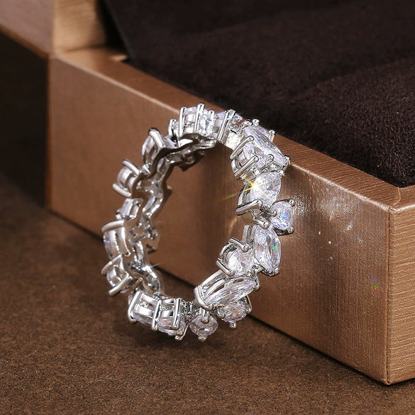 Wholesale Copper Leafshaped Zircon Women's Ring Fashion Style