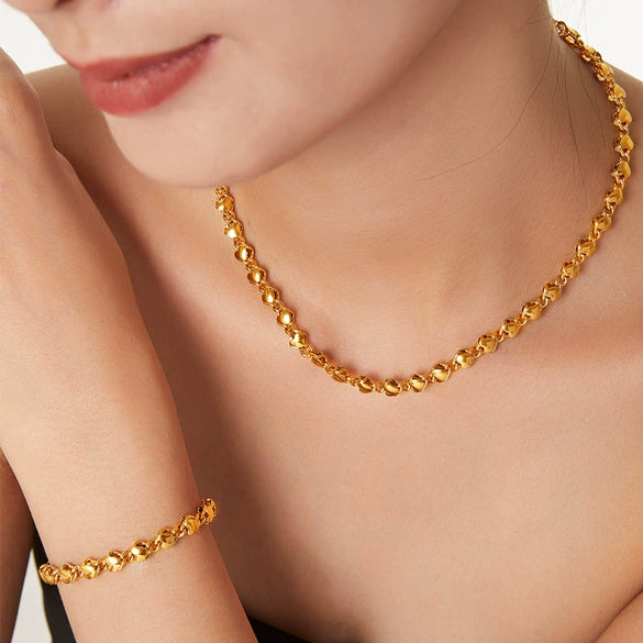 Wholesale Copper Love Hollow Bracelet 18K Gold Plated Electroplating