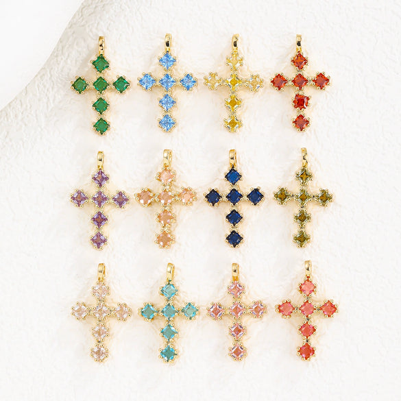 Wholesale Copper Microinlaid Zircon Cross Necklace Women's Retro Light Luxury Highend Clavicle Chain Elegant Allmatch Accessories