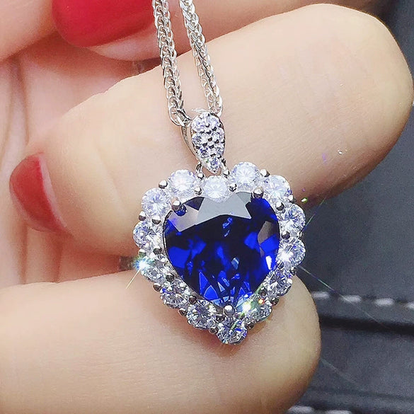 Wholesale Copper Mixed Gem Inlaid Heart Shaped Sapphire Love Pendant Necklace For Women With Zircon Styling And Ochain