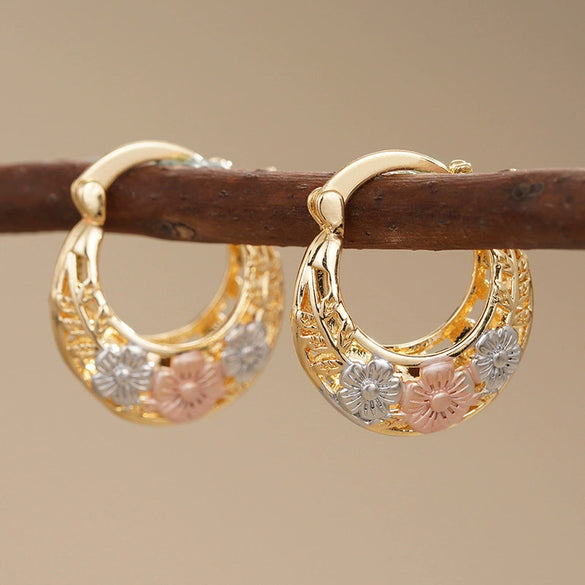 Wholesale Copper Multicolor Fresh Flower Geometric Ushaped Earrings Electroplated